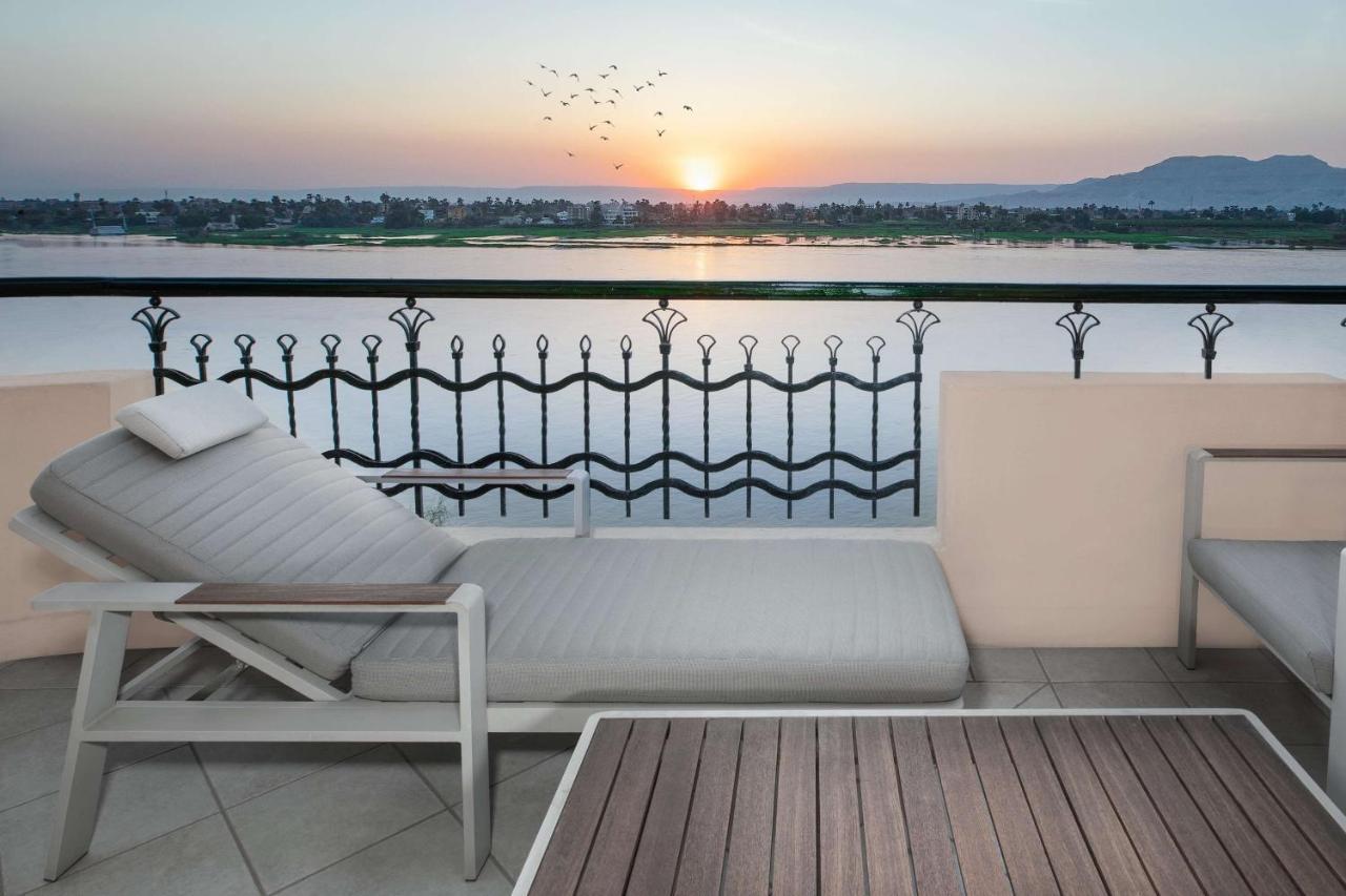 Steigenberger Nile Palace Luxor - Convention Center Luaran gambar View of the Nile from the balcony of a suite at the Four Seasons Hotel, Cairo