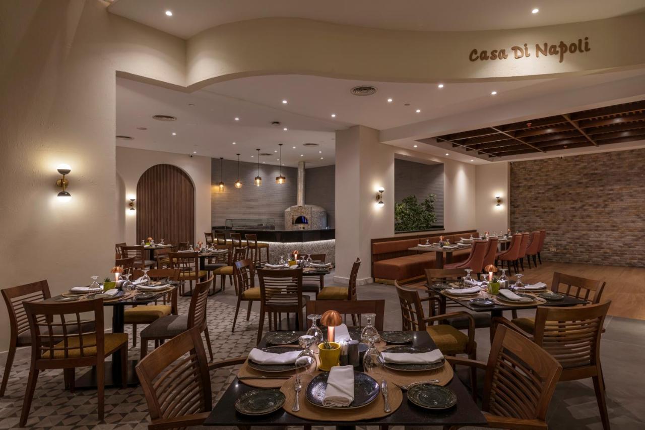 Steigenberger Nile Palace Luxor - Convention Center Luaran gambar Casa Di Napoli