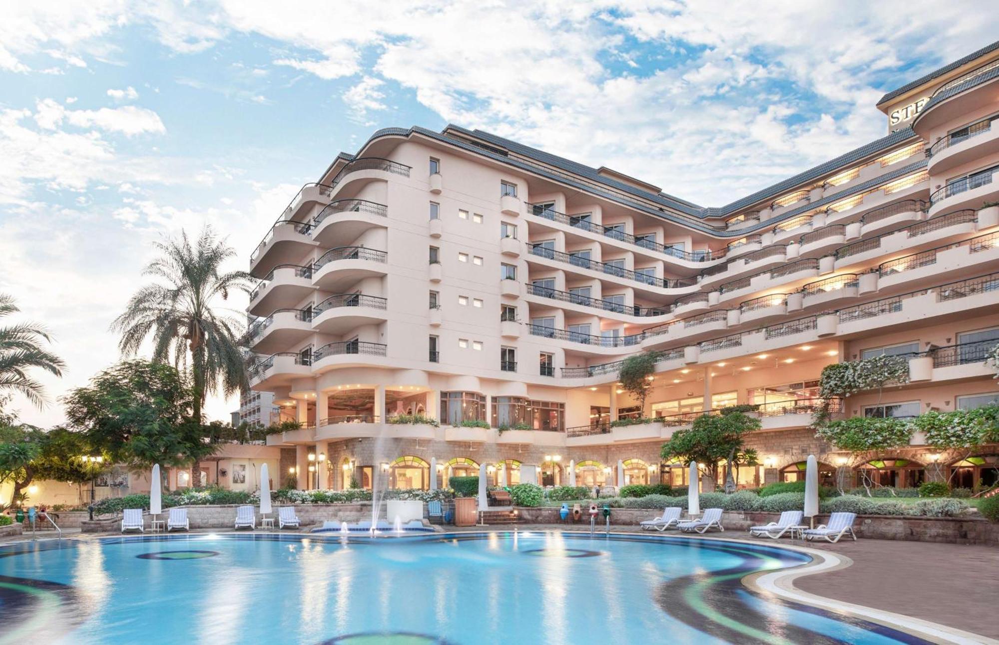 Steigenberger Nile Palace Luxor - Convention Center Luaran gambar The Nile Hilton